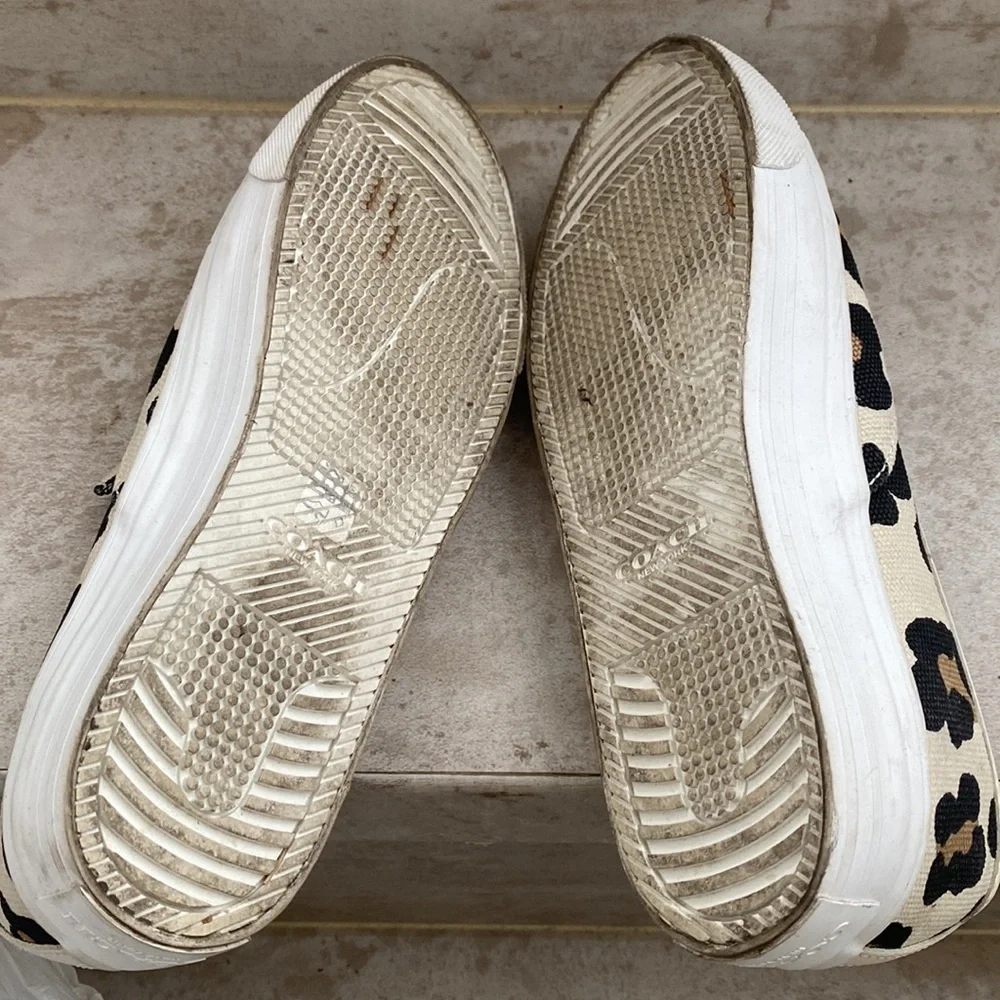 Coach Slip-On Shoes Leopard Print Sz 6 - Picture 8 of 8